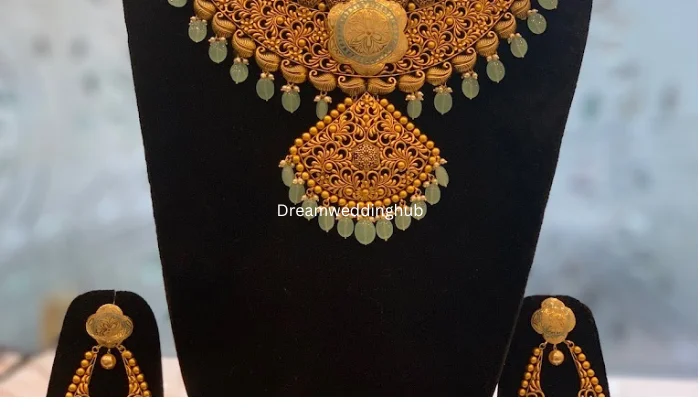 BlueStone Jewellery Vegas Mall New Delhi